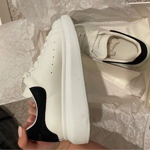 Alexander McQueen sneaker